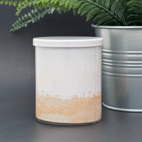 BBW Vanilla Suede White Barn Bath & Body Works Single Wick Candle - Picture 2 of 10